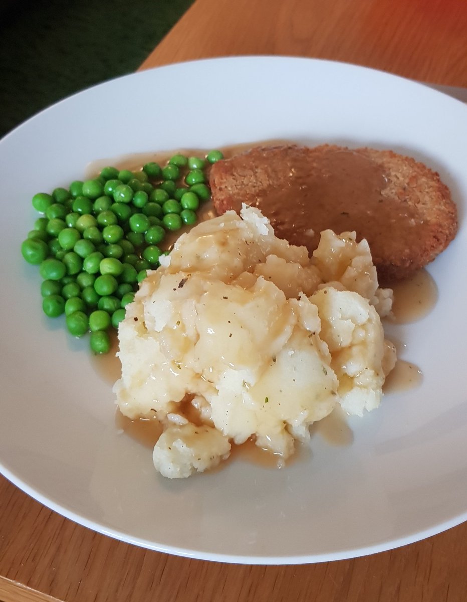 NLad84's tweet image. Last lunch of the decade 😍😋🤣🤣🤣
#SimpleButEffective