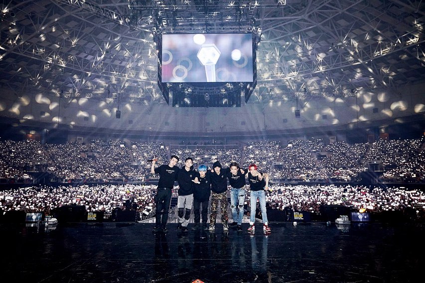 knockknock0408's tweet photo. SUHO ins : 새해복 많이 받으세요 EXO-L 🎉
WE ARE ONE 엑소 오래 오래 사랑하자
@weareoneEXO https://t.co/WudEgpvrb4
