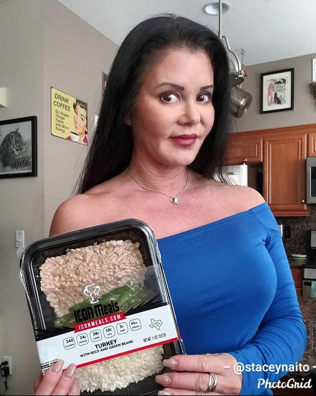 StaceyNaito's tweet photo. About to slide into the new year with clean meals from @iconmeals π
https://t.co/zspUBcfseD
Use my discount code DRNAITO for 10% off whenever you order!
#IconMeals #macros #fitchick #noexcuses #IFBBProDoc #IFBBStyle #mealsonthego #breakfast #pancakes #β¦ https://t.co/VKGYpu2LpW https://t.co/u8Gr9BLshe