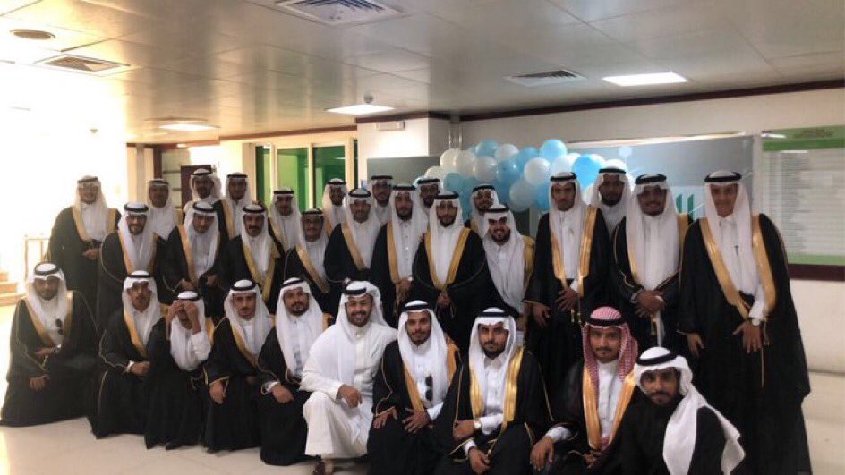 dr_alshehri5's tweet image. بحمد الله وتوفيقه حصلت هذا اليوم 31-12-2019 على درجة البكالوريوس في طب وجراحة الفم والأسنان  -كلية طب الأسنان -جامعة الملك خالد  فـ الحمد لله من قبل ومن بعد ،واشكر كل من وقف معي وساندني خلال فترة دراستي واخص بالشكر والديّ الغاليين ❤️🎉#kku_dent #batch22