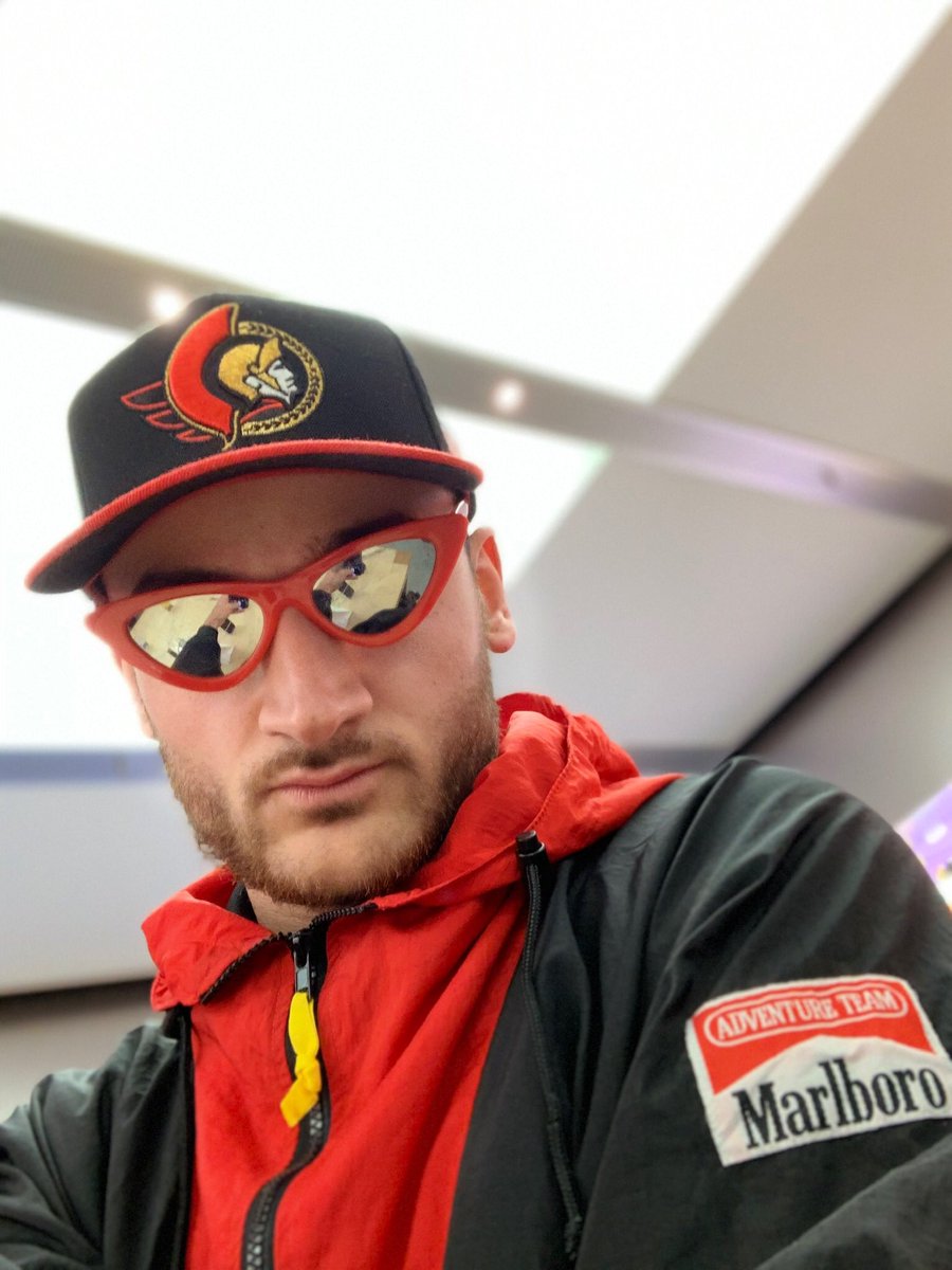 CostcoWhiteT's tweet photo. Start vs end. I miss us @Senators https://t.co/xrDdxjIaEa