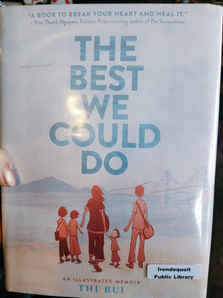 ELAPizzoStyle's tweet photo. Day 2 #BookYourselfChallenge
Finishing up my 2019 with this beautiful illustrated memoir, The Best We Could Do by Thi Bui. While the words on each page are few, they resonate deeply.
#BookYourself #BookedForTheHolidays #memoir #NewYearsEve #FinalBooks #BookReview #BookBuzzr https://t.co/eFuwVwU57S