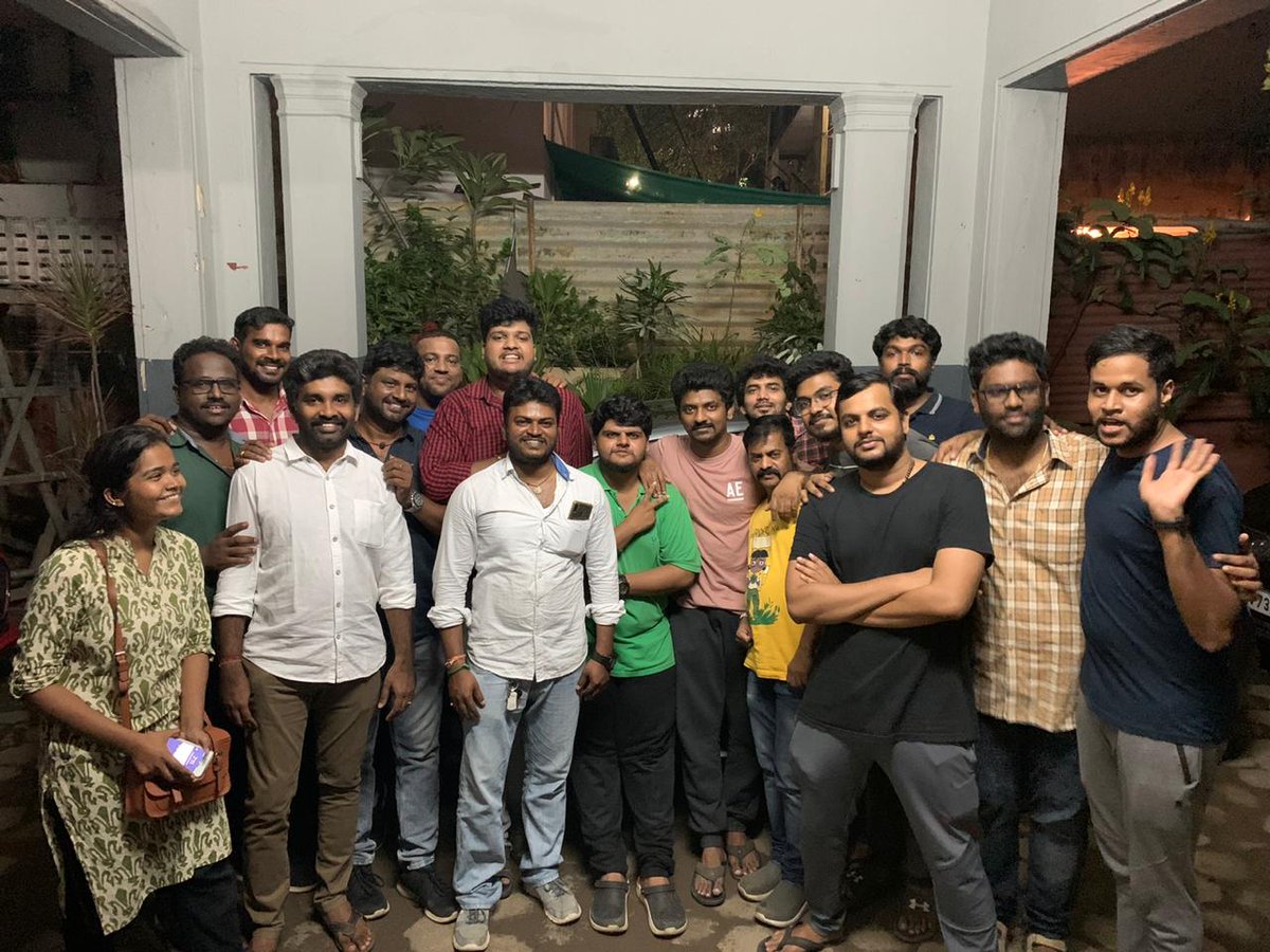 shivadirector83's tweet photo. Thank you 2019 best way to end the year 🤗😍 Wish you all happy new year &amp; welcome to 2020 👍🤗🙌🆕 @Nelson_director @Siva_Kartikeyan  @Kavin_m_0431 @SKProdOffl &amp; Team @KalaiArasu_ https://t.co/hWYLRQwuMd