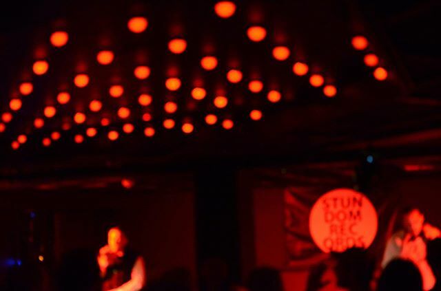 Godt nytt år til alle kumpaner, ambassadører, støttespillere og hatere. Uten dere er vi meningsløs. 
2020 blir et travelt Stundom år. Det kommer utgivelser fra:

Ol Burger Beats &amp; Kjartan Gaulfossen
Oppkast ala kart
Oma Desala
Grimpil
Helgeland 8-Bit Squ… ift.tt/39vDjwq