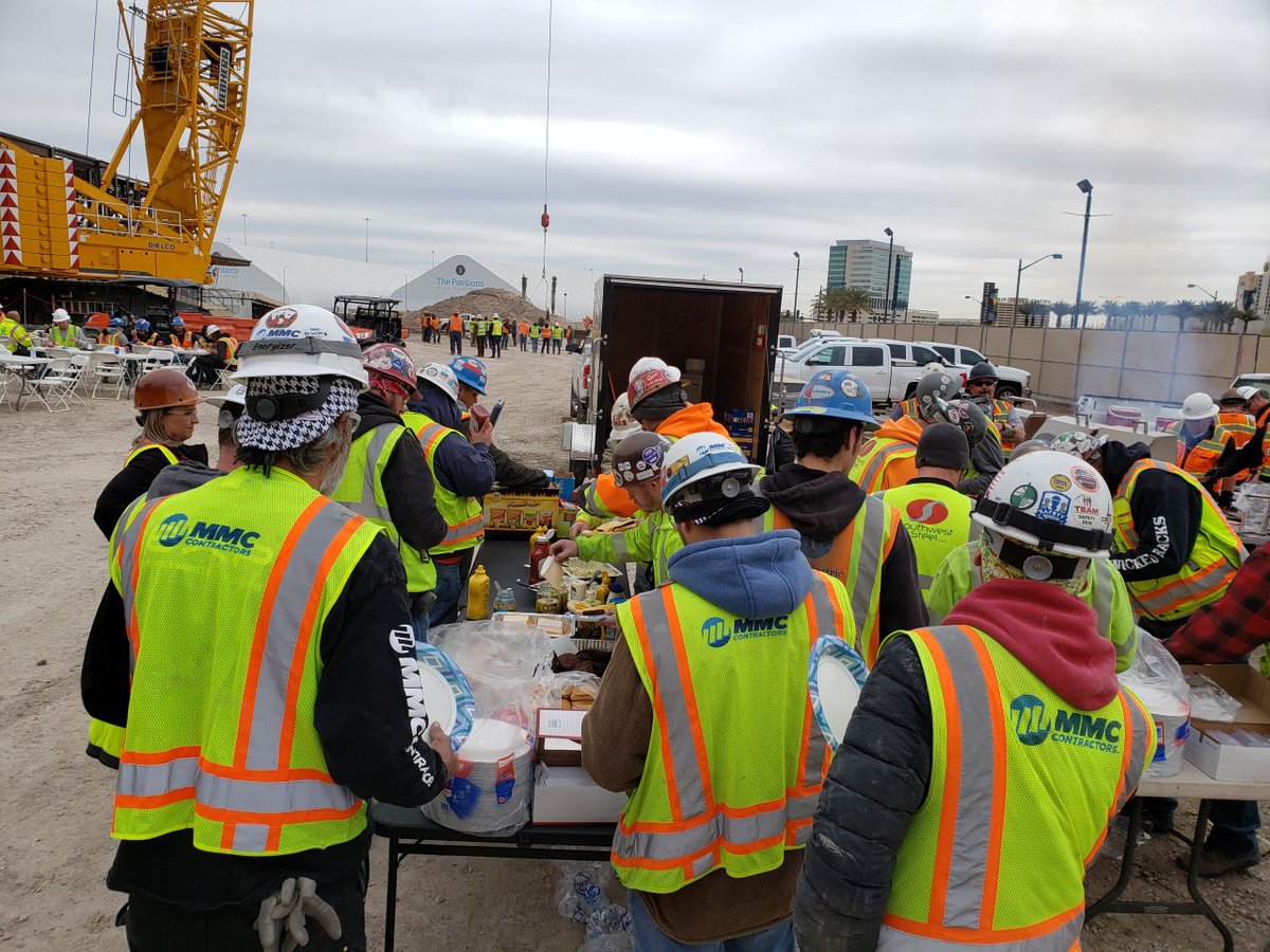 MMCContractors's tweet image. The Las Vegas team recently celebrated the topping off of the World Market Center expansion. This 350,000 square-foot expo center features new exhibition and meeting spaces for corporate and private events, tradeshows, and large local markets. #ToppingOff #LasVegas