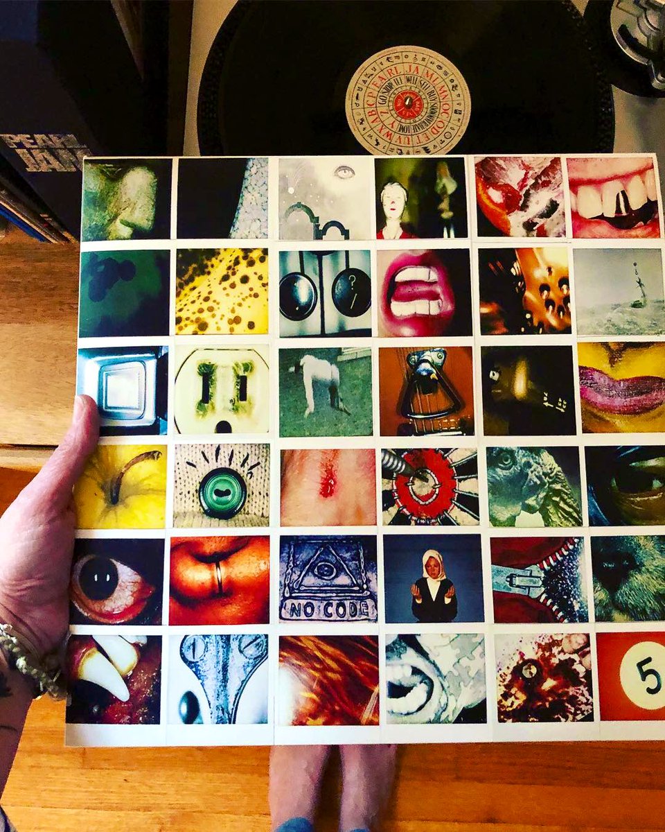 Heidekens's tweet photo. @PearlJam #NoCodeForLife https://t.co/JmZEv5sWcM