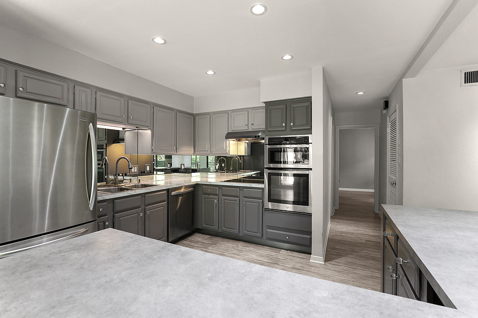 TheOGormanGroup's tweet photo. Open House! 9601 Robin Song, Plano
Saturday, Jan 4 2-4PM π‘
Spacious, hard to find 3 bedroom, 2 car garage townhome in Lake Highlands. Greenbelt & creek views. Richardson ISD schools! #theogormangroup #dallasrealestate #dallasrealtor #realestatedallas #dfwrealestate #openhouse https://t.co/PjxVSJo4IM