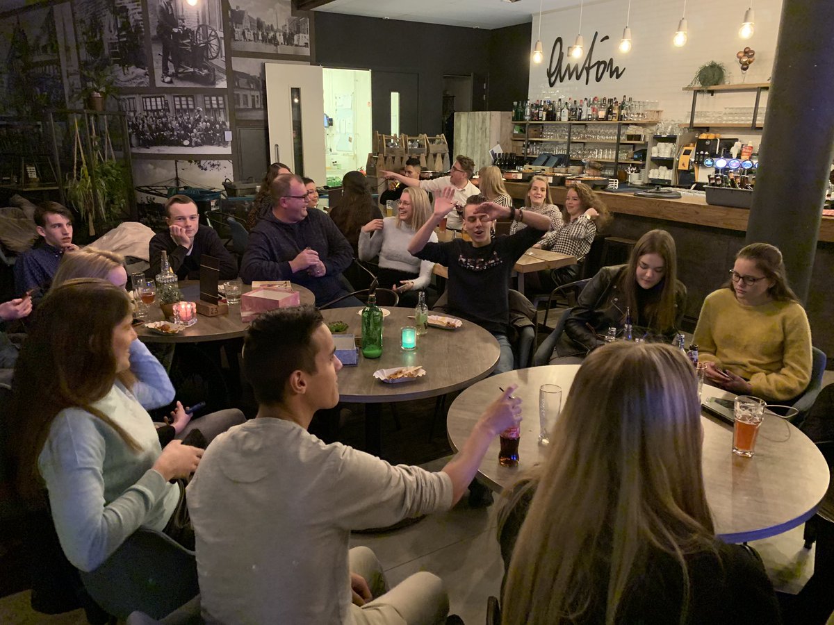 erikdBie's tweet photo. Gisteren met collega’s samen het jaar afgesloten op naar 2020. Iedereen fijne jaarwisseling gewenst en een geweldig nieuwjaar ! https://t.co/fVNwngz8ac