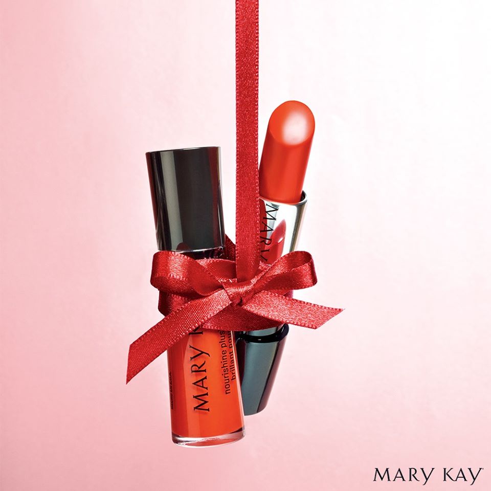 summapadel's tweet photo. El pàdel i la bellesa tenen molt més a veure del que sembla... Al Circuit guinotprunera ho sabem molt bé, gràcies a la Rosa i la Susanna que a cada prova ens porten els productes Mary Kay Oficial. Ens encanten!

#summapadel #circuitguinotprunera #circuitpadel #padelbarcelona https://t.co/e7LWJxDy44