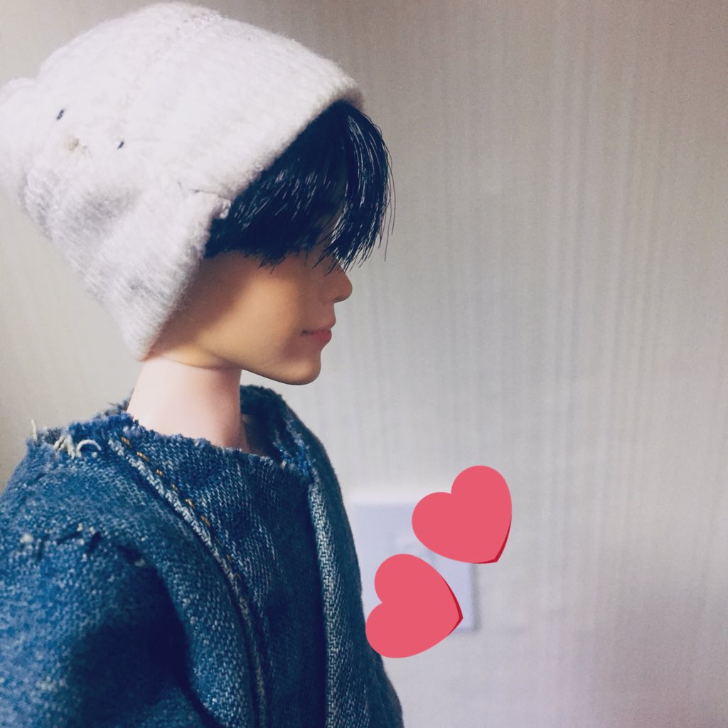 Mattel_Yoon's tweet photo. 늦게라도 완성한 홉 ✨⭐️
옆모습만 멀쩡하지만 수정만 수백번,,

#윤몽이네🐹
#홉 #Mattl #BTS https://t.co/BGpyWtavd3