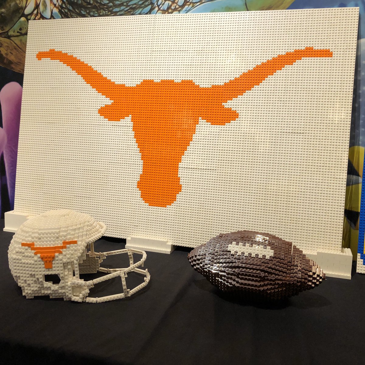 LDCSanAntonio's tweet photo. Good luck to @TexasFootball as they take on Utah tonight in the @valeroalamobowl! #HookEm https://t.co/WTudOfFDFT