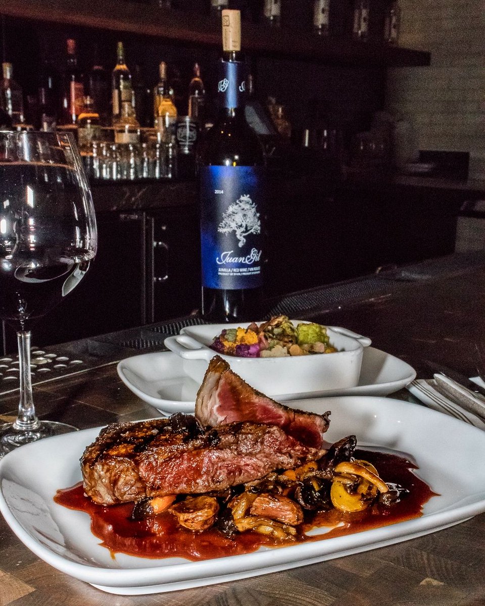 Close out the year with a gourmet meal. #nye #crushmgm