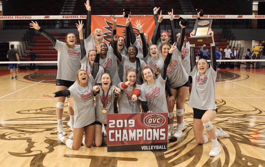 SEMORedhawks's tweet photo. 2019 was an exciting year. Here’s to many more celebrations in 2020. Happy New Year, Redhawks. S-E! 

#LetsSoar https://t.co/E1Y93rstrH