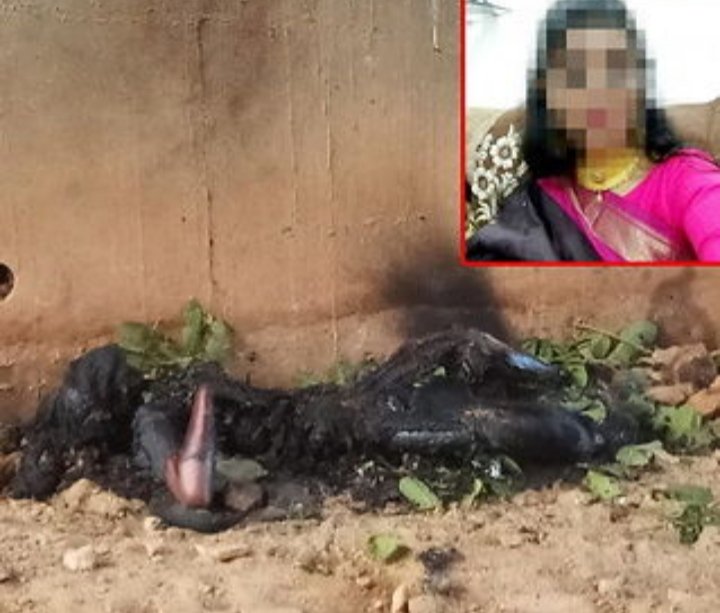 भूल नहीं सकता प्रियंका, 
मैं नव-वर्ष के उल्लासों में ।
कुछ हाथ तेरे आँचल से खेला,
बसा रखा, मैंने उसे ख्यालों में ।।