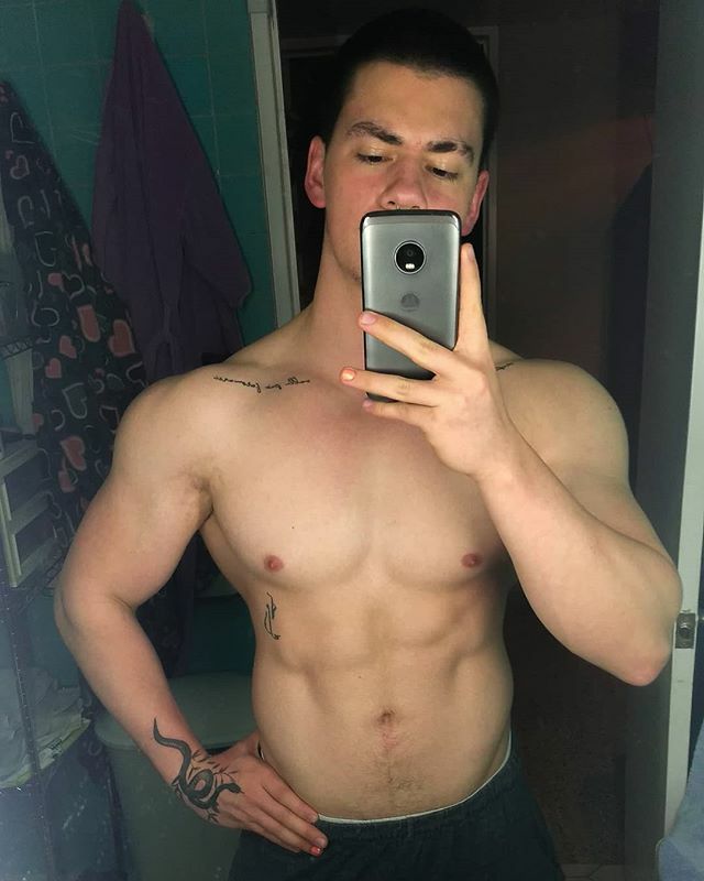 rafademaria_'s tweet photo. "Aut viam inveniam aut faciam" Si no encuentro el camino, lo crearé yo.
#classicphysique #ckp #cambrani 
Coach: @emilio_superboy https://t.co/AfQm2UJFDD https://t.co/B6eeXyoUWT