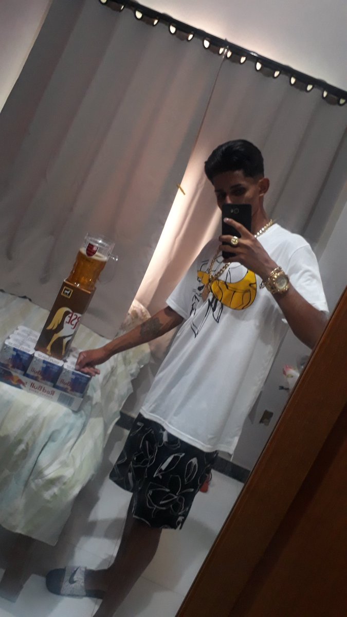 NeymardoMilan's tweet photo. 365 dias de muita luta! Obrigada por todas as lições desse ano meu Deus!! #partiucopa https://t.co/Q8zZIaTcip