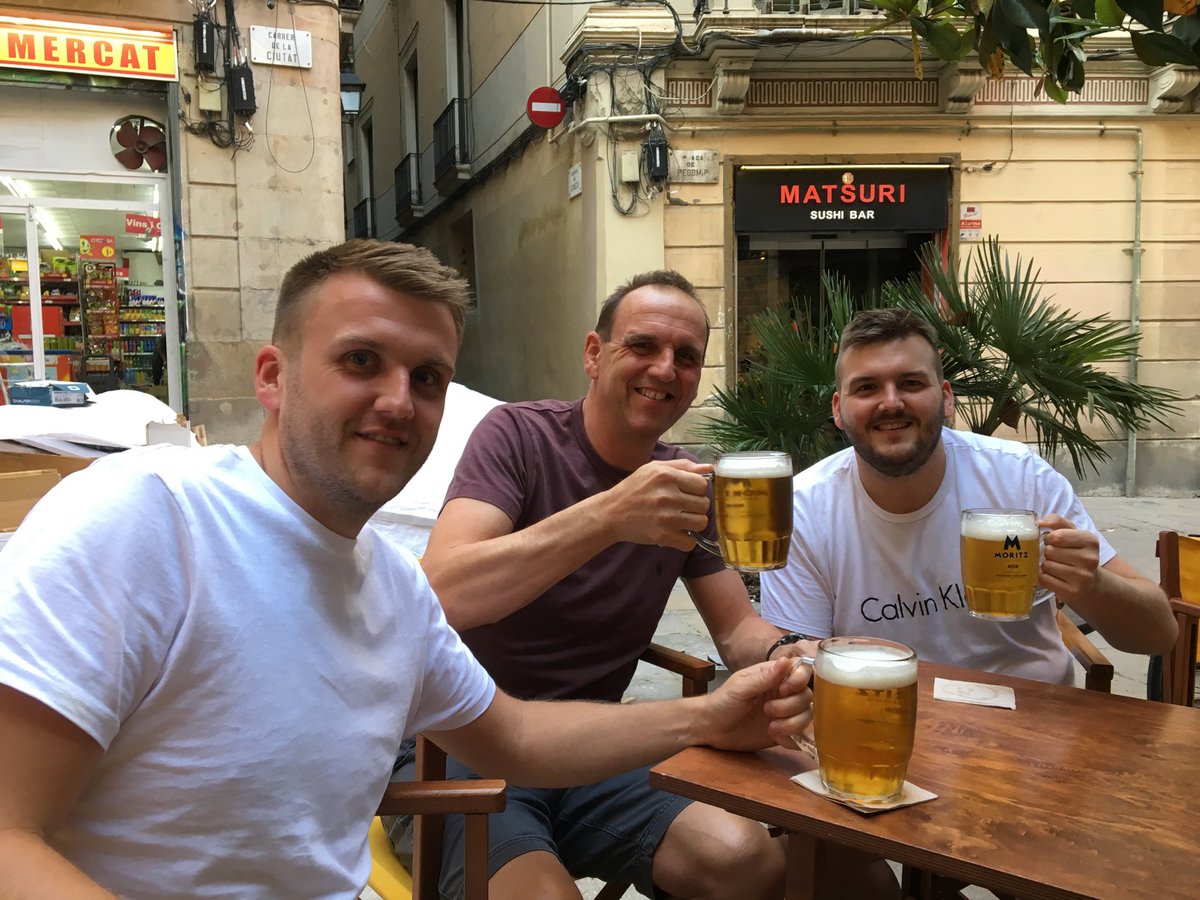cliveroth's tweet image. One of my favourite pictures of 2019.
Barcelona on the Thursday night.
Madrid two days later wasn’t so much fun.
Great memories lads