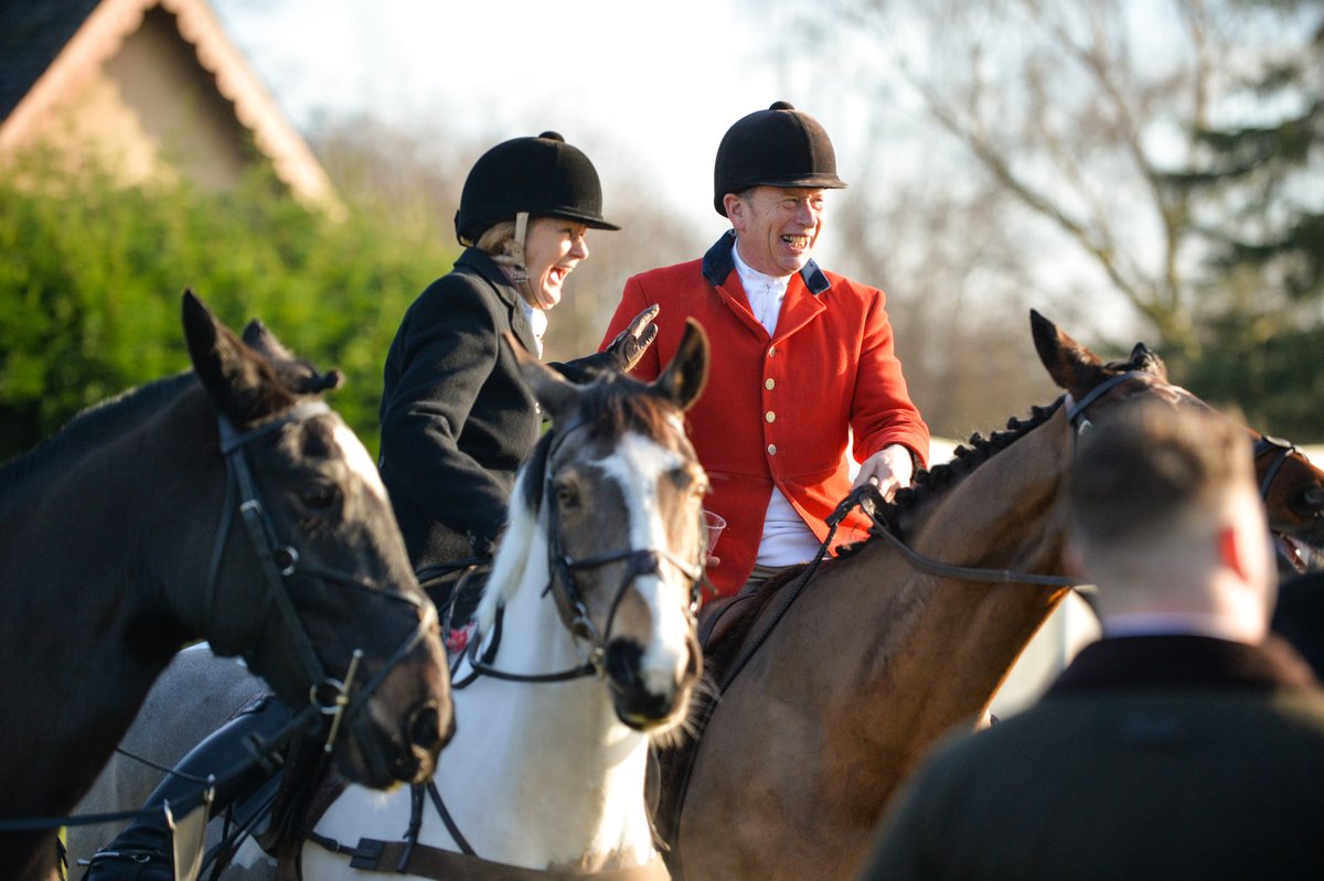 sdphotos1's tweet photo. Beautiful Winter sunshine and a chilly morning at the Childrens Day with the Badsworth and Bramham Moor Hounds, Badsworth & Bramham Moor Hunt Information #bramham #BBMH @snapperjim @YPinPictures @yorkshirepost https://t.co/SSdL8L0Z4y