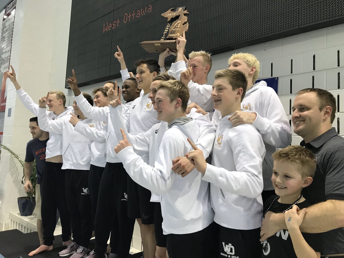 wopanthers's tweet photo. Happy New Year!! As 2019 comes to an end letβs take a look back at the best moment from the year. #GoWO #29Sports1Team #MadeEmSayWO #bigtrophyhunt https://t.co/IOw9FoObox
