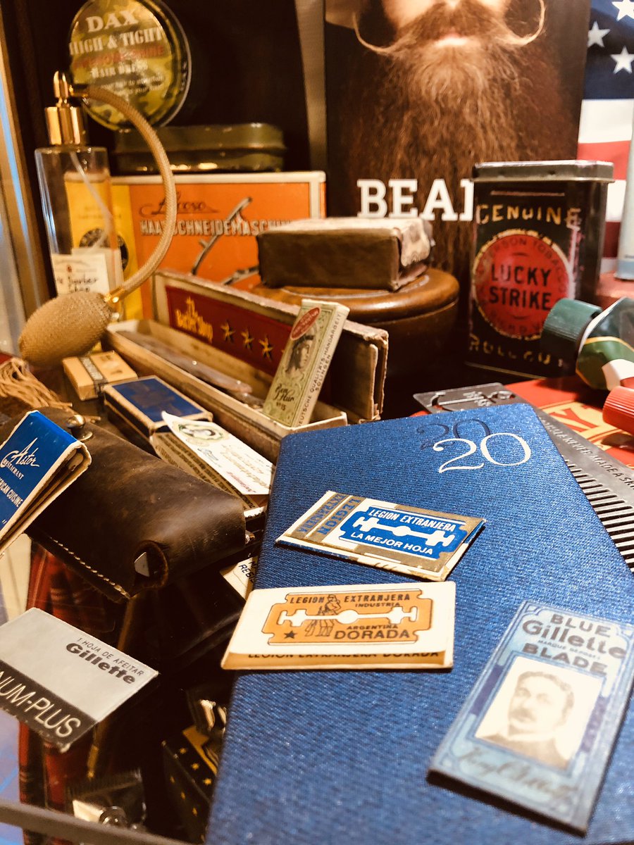 dannisbarber's tweet photo. ΚΑΛΗ ΧΡΟΝΙΑ ΓΙΑ ΤΟ ΝΕΟ ΕΤΟΣ 2020
      THE BARBER SHOP
   ΙΟΡΔΑΝΗΣ ΜΑΚΡΙΔΗΣ https://t.co/s93rgr9rZ5