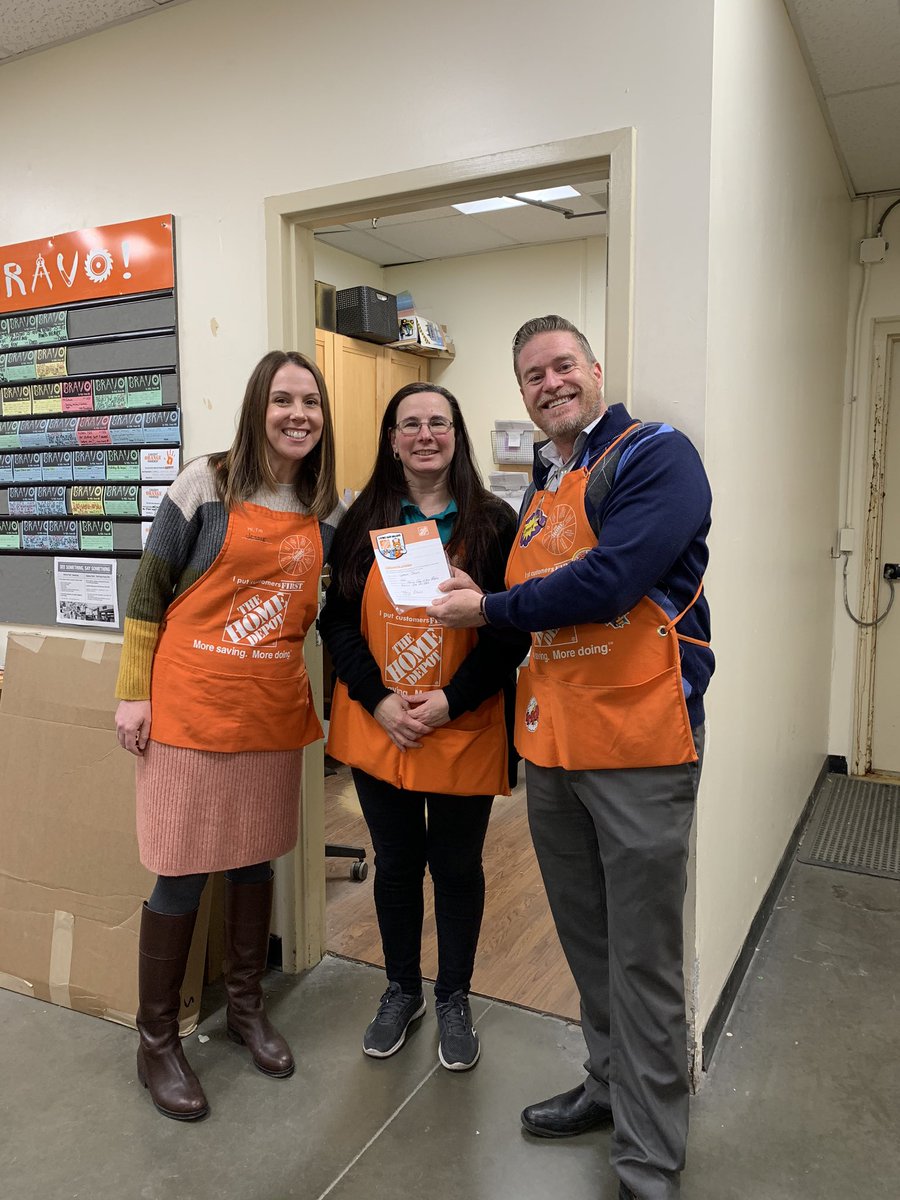 Can’t think of a better way to wrap up 2019 than to present Sharon James with a Homer Award for the top performance in 2019 VOA results for D95!! Keep up the awesome engagement, Team 4166!