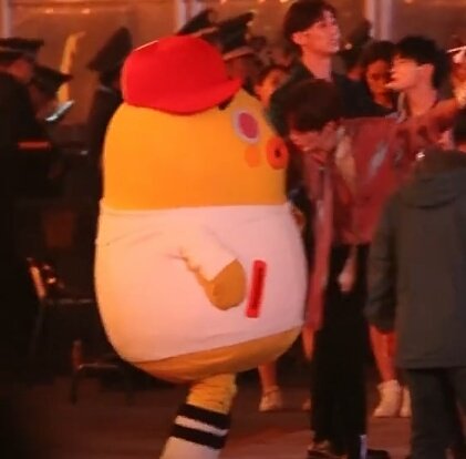 FLOWERJJ3's tweet photo. : หื้อ? 
: Happy New Year นะ
: เหมือนกันนะครับ https://t.co/jlLtlrVTMh