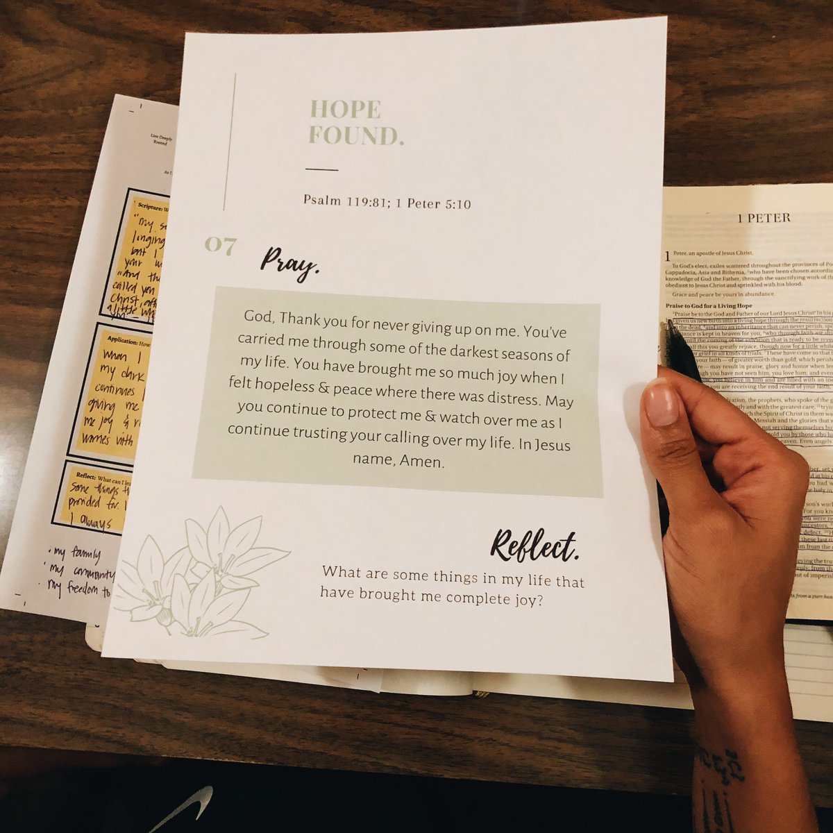 sopharush's tweet image. So excited to release my new ebook. It’s a 30 days of guided prayers. Greta way to start the new year being intentional. Would love for y’all to join me for the next 4 weeks. Would mean a lot if y’all shared this. Thank you guys so much. 😭💛💛💛

livedeeplyrooted.org/shop-1