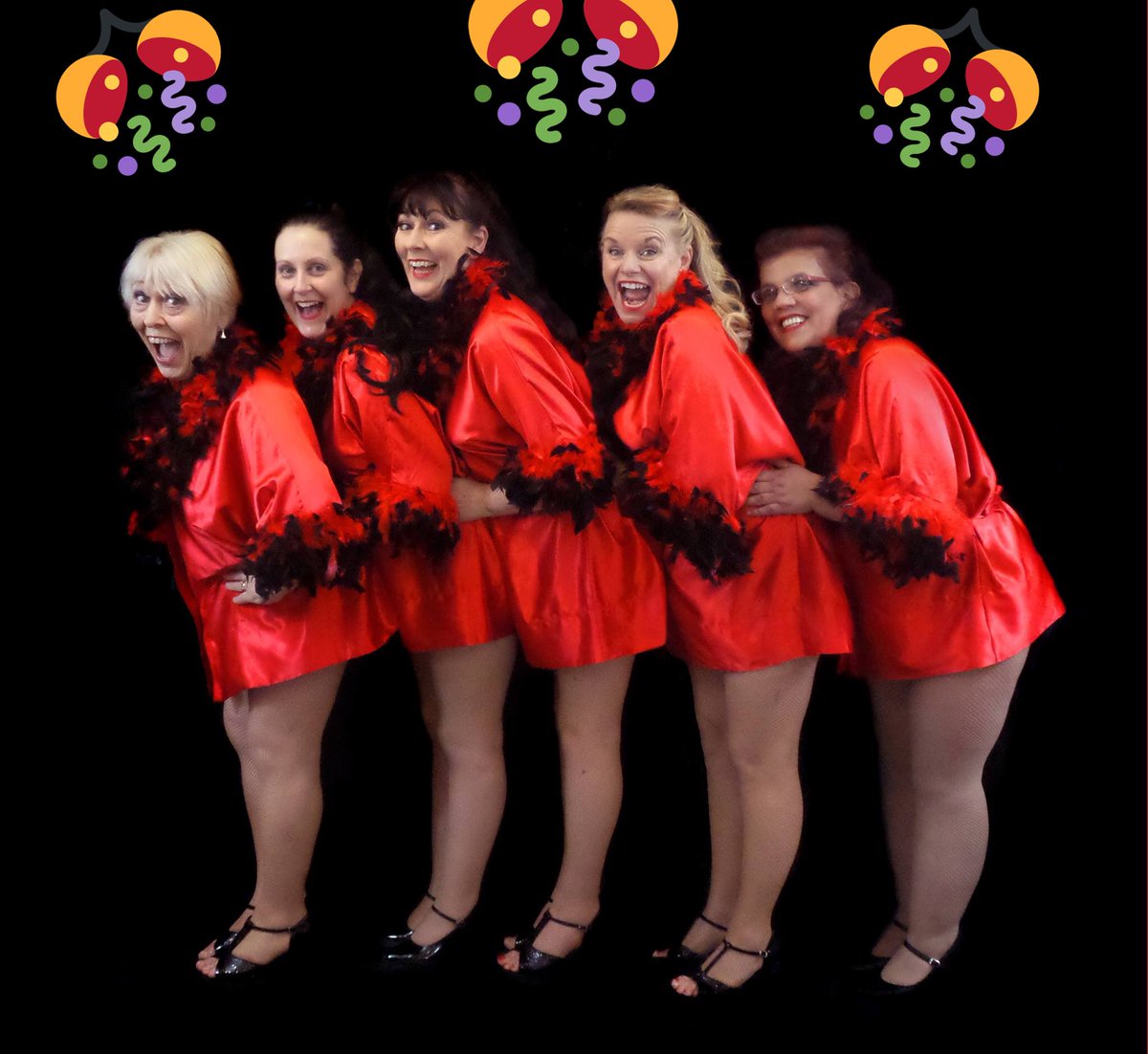 rubyredsperform's tweet image. Happy new year to everyone ! We say goodbye to our teen years, let’s face it, they’re never easy, &amp;amp; hello to our 20’s where we feel like the worlds our lobster. Have a good one , be silly &amp;amp; safe 🥳🍾 #happynewyear2020