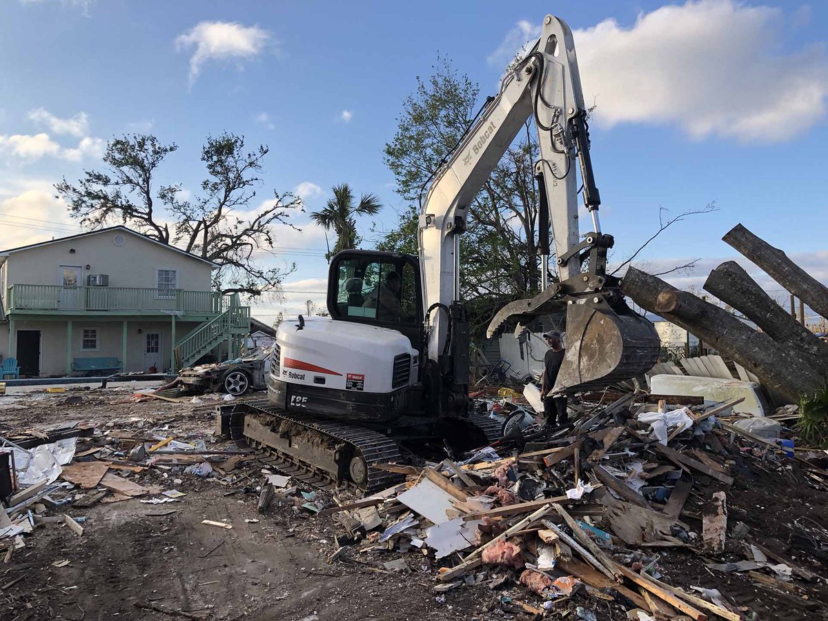 SWTractor's tweet photo. With SW Tractor Service, you will find that we are the most diligent Demolition Service for Residential Properties in Clackamas County, Oregon!

https://t.co/eFifg7zhgX

#SWTractorService
#Demolition
#Services
#ClackamasCounty
#WashingtonCounty
#Clackamas
#Portland https://t.co/N7jDCKxbtH