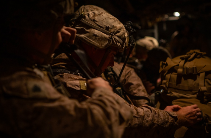 Julio_Rosas11's tweet photo. As Americans are getting ready to ring in the new year, U.S. Marines based out of Kuwait are heading to Iraq to reinforce the American Embassy. https://t.co/eYQXS27z5N