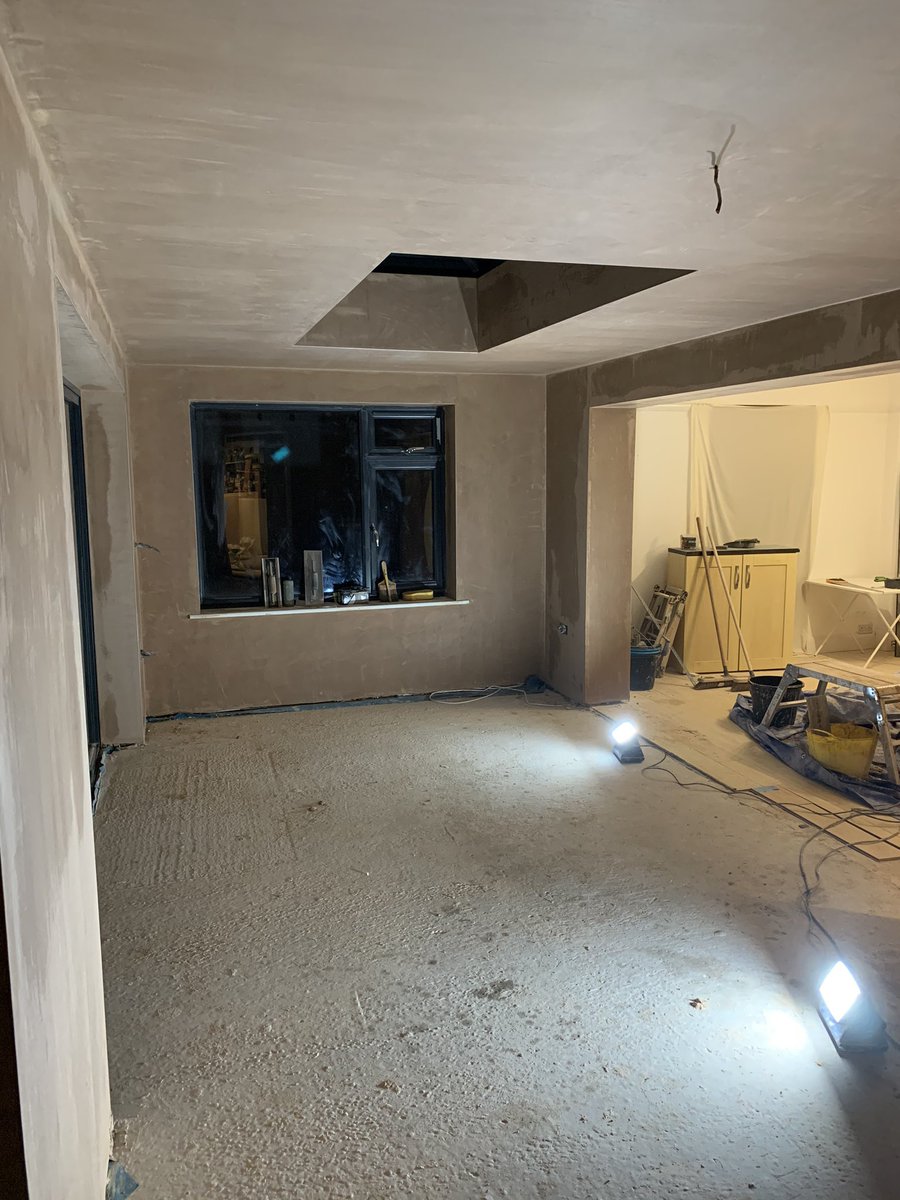 dwplastering's tweet photo. Last bit of skimming for #2019 on the #wirral #tradesman #timeserved #wirral #liverpool #chester #northwest #northwales #ellesmereport #neston #cheshire #dwplastering #plastering #plasterers https://t.co/d5oJF2UzbQ
