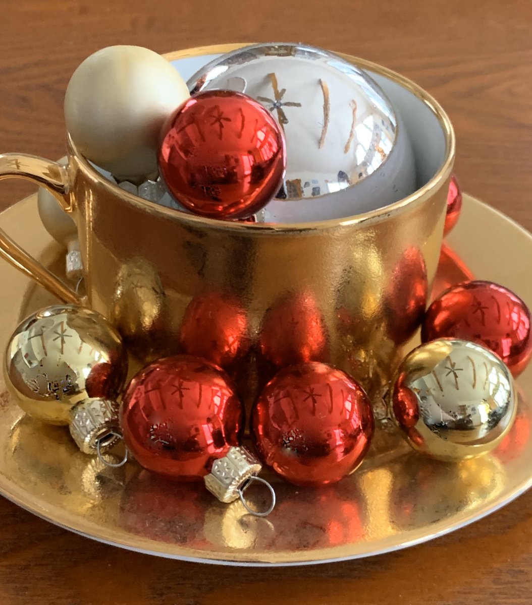 ✨The future looks bright...
and shiny!✨ 
Whether you celebrate quietly at home, or 🎶 “party like it’s 1999”🎶

🎊 Happy New Year! 🎊