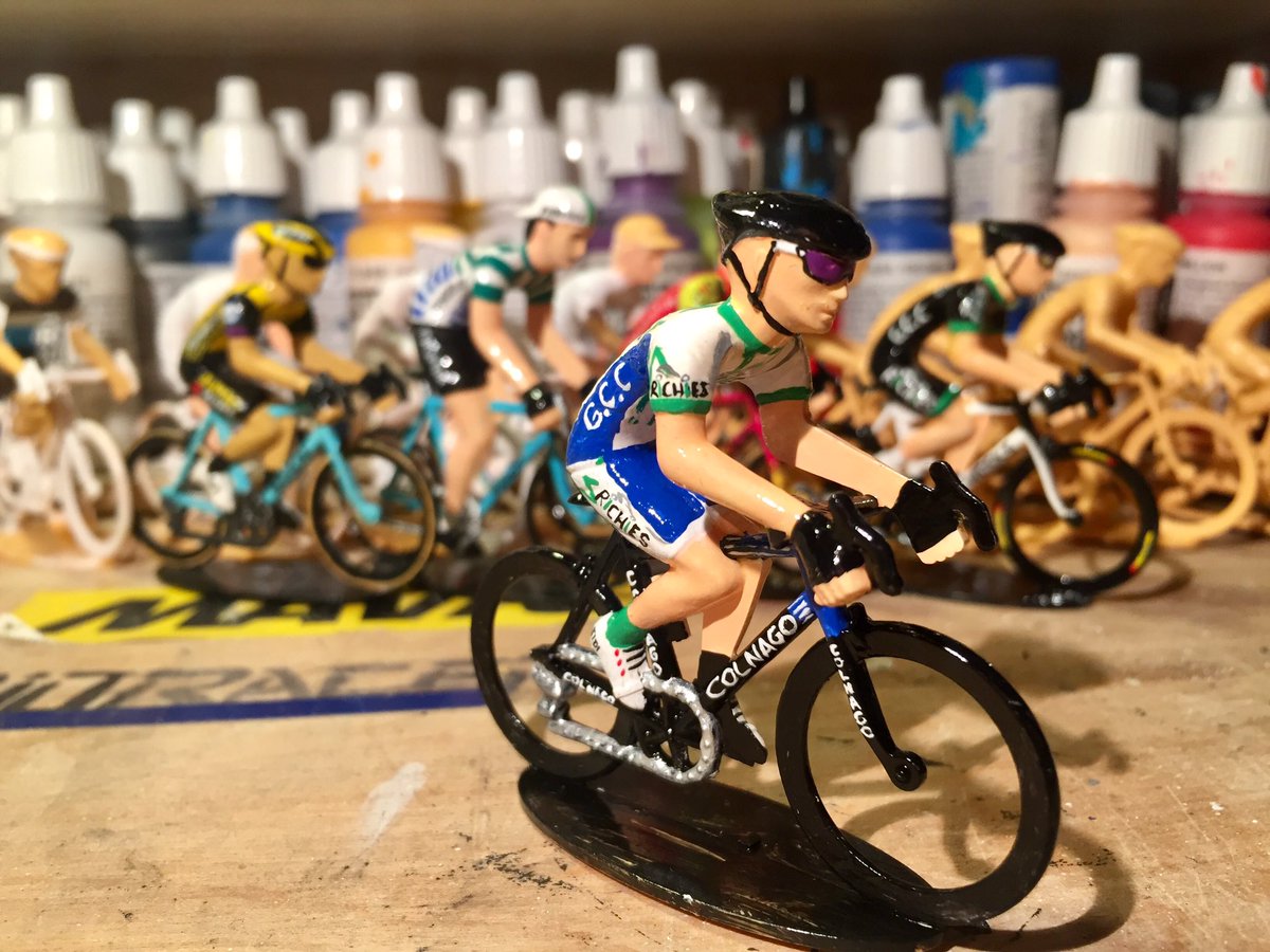 craftyweemen's tweet photo. Last order of the decade @richiesbike @gardacc @Colnagoworld @SidiSport #cyclingart #cyclingphotos https://t.co/i3GNjpm424