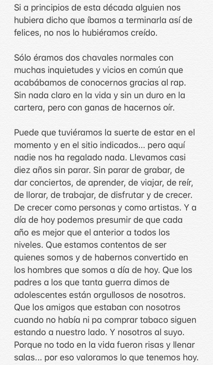 NatosyWaor's tweet photo. Feliz año a tol mundo. Sus queremos. https://t.co/AZnPGpEsFF