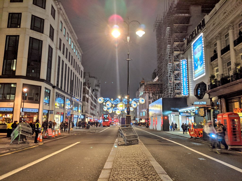 MaryGNguyen's tweet image. It's @THE_CHELSEAGIRL and I's final show of 2019. Central London's streets are clearly up for NYE, but the show(s) must go on, whether or not it goes wrong. @mischiefcomedy #magicgoeswrong 
#LondonNYE