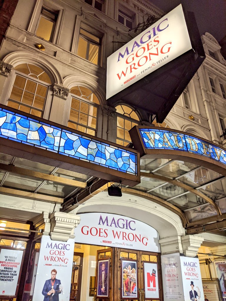 MaryGNguyen's tweet image. It's @THE_CHELSEAGIRL and I's final show of 2019. Central London's streets are clearly up for NYE, but the show(s) must go on, whether or not it goes wrong. @mischiefcomedy #magicgoeswrong 
#LondonNYE