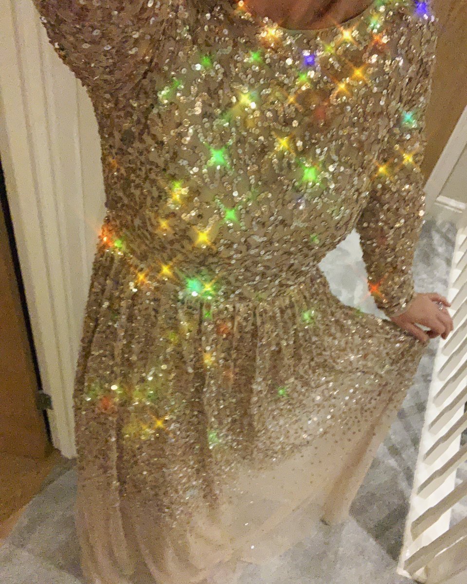 KIRSTDARBMOTO's tweet photo. #Day31!!! #31daysofsparkle✨ #completed, thanks to all that have sponsored me it’s greatly appreciated if u haven’t there’s still time 😘 have a fantastic safe end to this decade and let’s welcome in a blissful healthy happy new year for each and everyone of you 😘 https://t.co/zevikkinLa