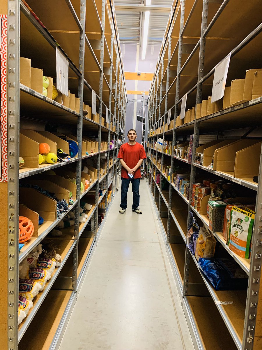 I got 99 problems but cardboard ain’t one. 🙌🏽
#2498BackroomTwitterTour #G194noladdersallowed #G194totaldomination #thegreat2498