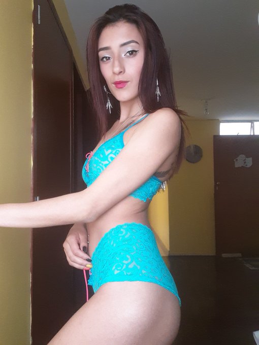 😈🤦&zwj;♀️🤦&zwj;♀️🙈🙈👽👽👽 https://t.co/AS68od7BJM<a href="/tag/hola"class="tags"><span>#hola</span></a><a href="/tag/colombiavsvenezuela"class="tags"><span>#colombiavsvenezuela</span></a><a href="/tag/latinateen"class="tags"><span>#latinateen</span></a>