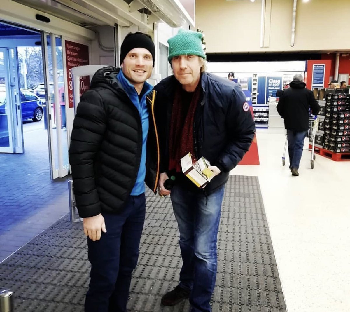 Happy New Year to all my fans, friends and family. I love you all❤️❤️❤️