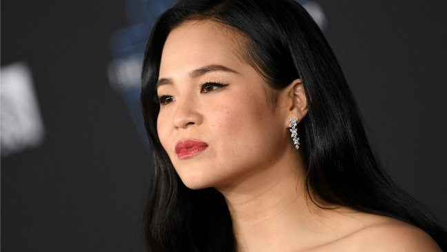 PickYourBrian's tweet photo. I talked to Kelly Marie Tran on the morning of the 19th. While she alluded to some things, she continued to express gratitude despite being cut out of the movie. In my experience, actors rarely keep doing press under similar circumstances — especially press that is optional. https://t.co/UM8y2Lycdo
