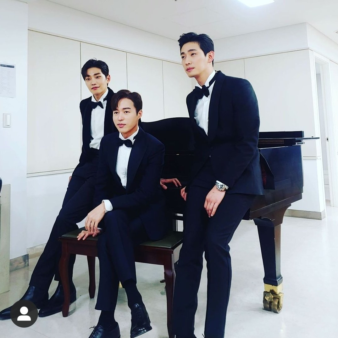 The male leads in #BeautifulLoveWonderfulLife serving looks! What a good looking casts. ❤

#KimJaeYoung
#YoonPark
#OhMinSeok