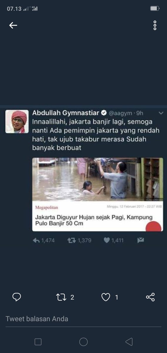 Erik Estr (@erik_estr) on Twitter photo Pagi ini Jakarta banjir ne, kok <a href="/aagym/">Abdullah Gymnastiar</a> gak ngerti tweet lagi? Harus fair dong klo jadi Ulama, apa menurut aa sekarang pemimpin nya udh rendah hati dan tidak takabur? Kok masih banjir juga di Jakarta? #Jakarta #Banjir Pagi ini Jakarta banjir ne, kok <a href="/aagym/">Abdullah Gymnastiar</a> gak ngerti tweet lagi? Harus fair dong klo jadi Ulama, apa menurut aa sekarang pemimpin nya udh rendah hati dan tidak takabur? Kok masih banjir juga di Jakarta? #Jakarta #Banjir