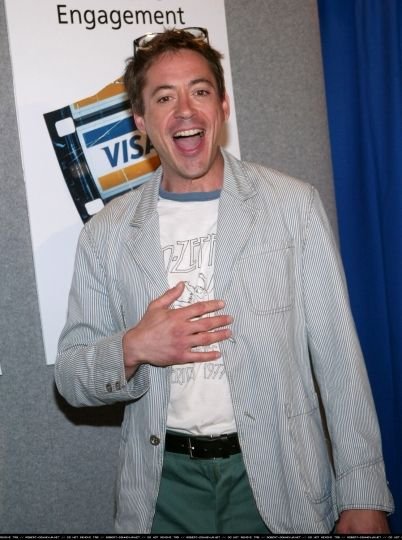 RDJ_SoPerfect's tweet photo. Year 2003 ✊ https://t.co/aXZLhMmkYB
