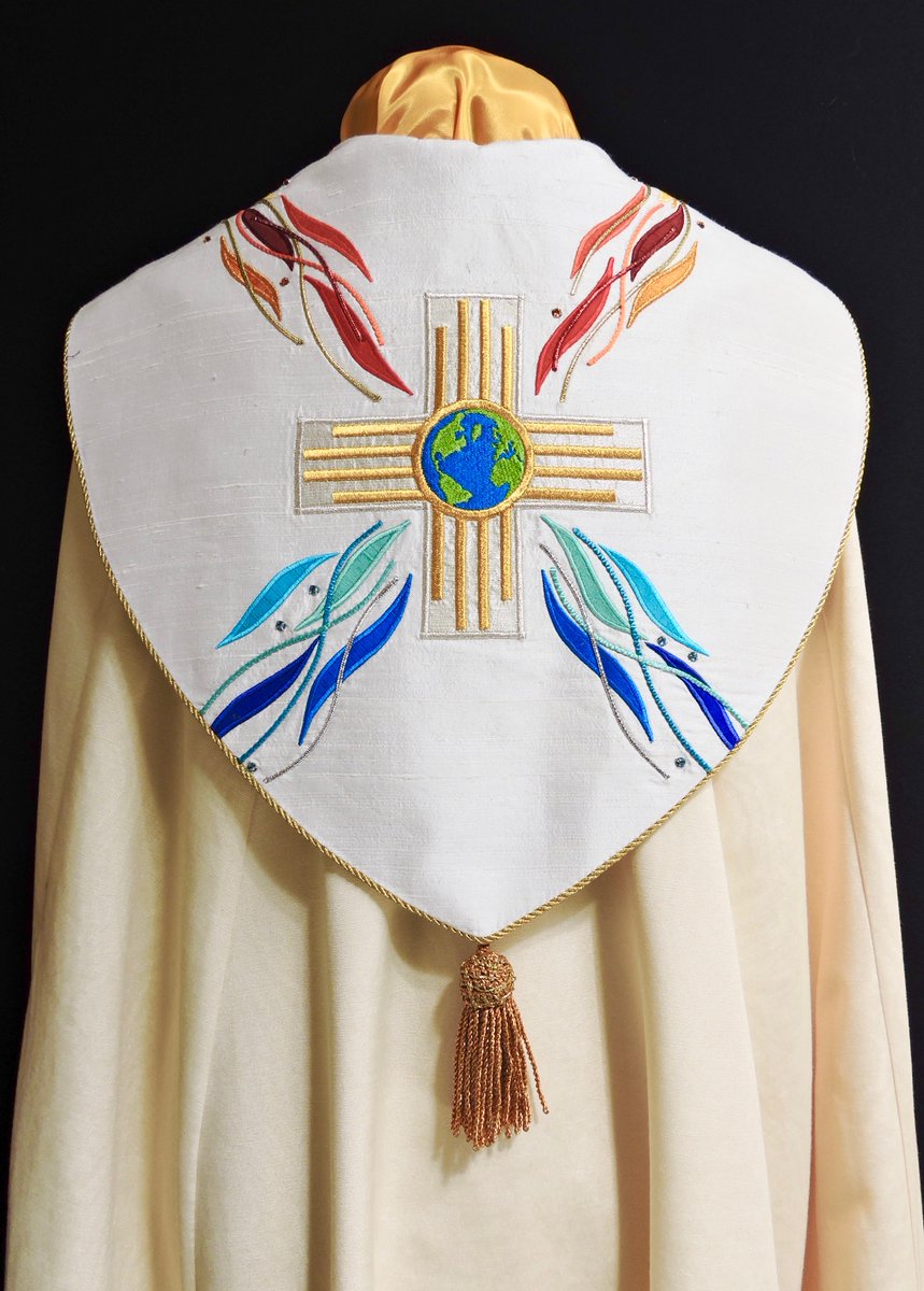 JulietHemingray's tweet image. Wherever you are in the world may you have a very happy New Year.

 #HappyNewYear #churchtextiles #church #cope