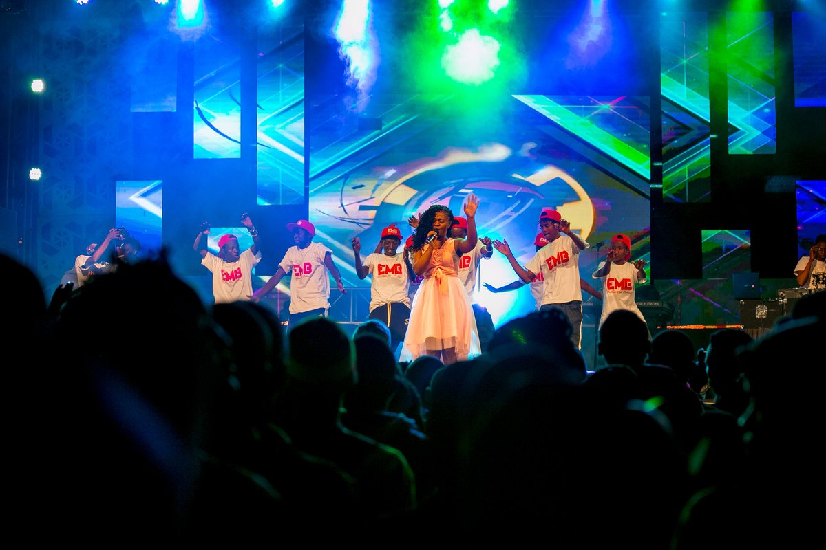 Sylvester_Snr1's tweet photo. #EmbJesusParty Thikaaaa https://t.co/A0b5gOfpqH