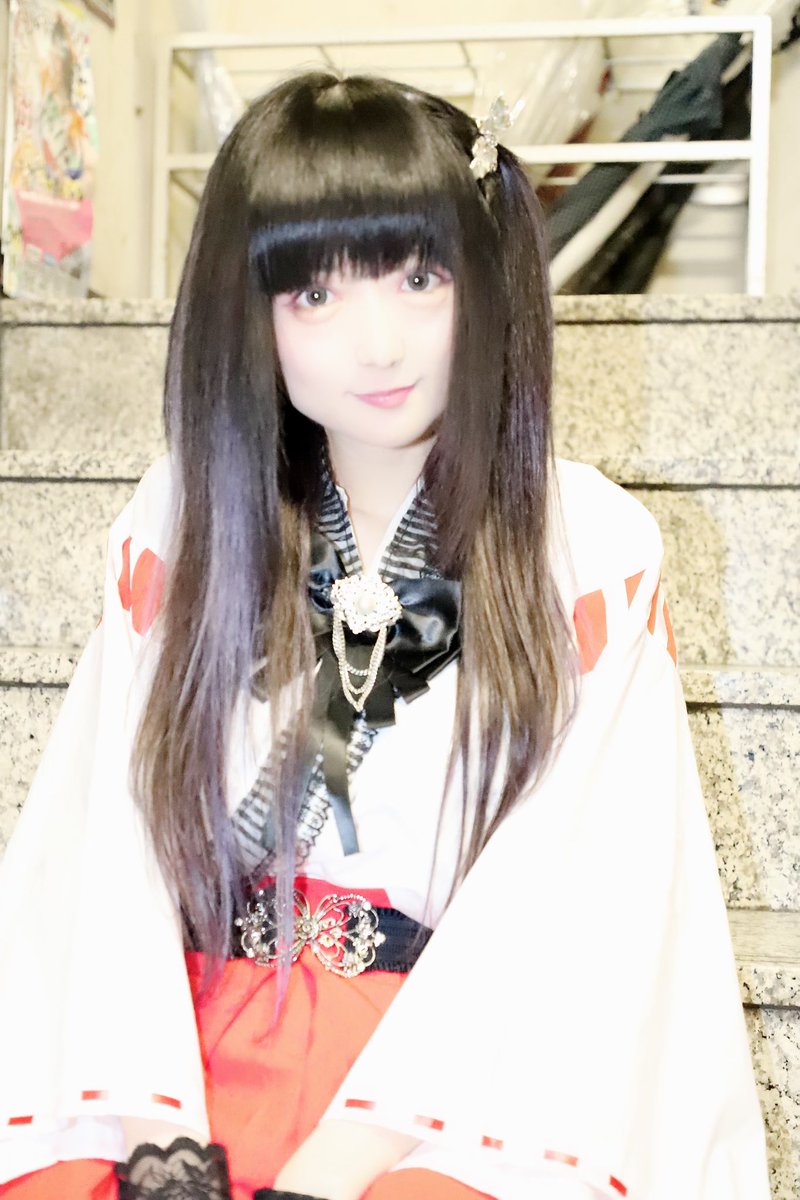 tahion_white's tweet photo. #みーうーにゃ〝ー ฅ^ΦωΦ^ฅ
#岡ちひろxNsaoiコラボCDレコ発・カウントダウン
#みうにゃセトリ
1. #truəend
2. #cryhero
3. #trickout
4. #selectmystory
カウントライブ、楽しかったあ
2019/12/31(火)
#四谷三丁目
#四谷outbreak
#望月みうな https://t.co/2dR2O5KAKd