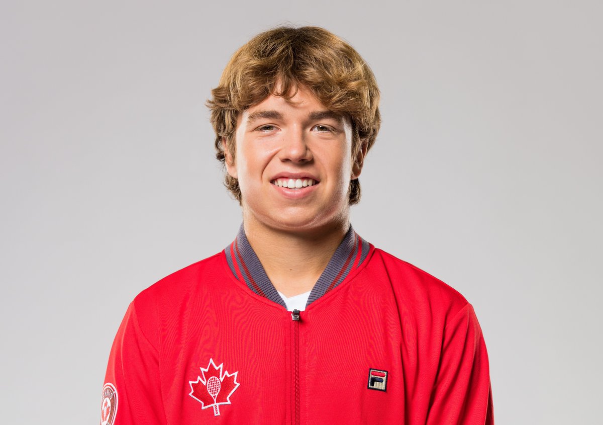 TennisCanada's tweet photo. Drôle, souriant et sportif, Christophe Clément est tombé en amour avec le tennis quand il avait 5 ans. Découvrez son histoire ➡️ https://t.co/1wrNMtI2mv

Christophe Clément fell in love with tennis when he was 5 years old. Discover his story➡️ https://t.co/C8tuDLjy4B
#NextGenCAN https://t.co/DOChTtpWHa