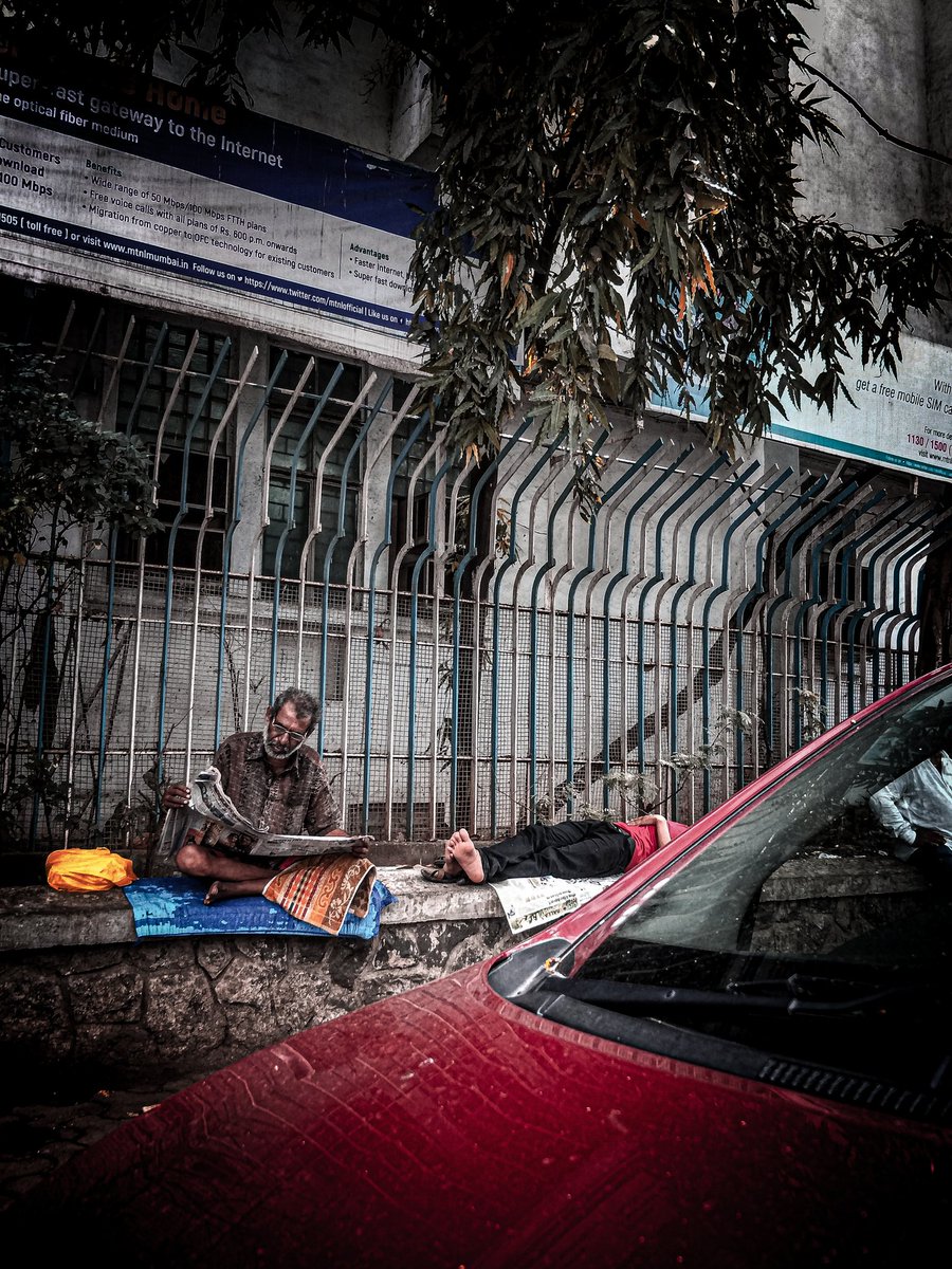 spreadingsmilee's tweet photo. @colorosglobal Some street photography from last year ! #recapmy2019
Shot on phone โก oppo f3 plus ๐ https://t.co/RDWR6ziFsQ