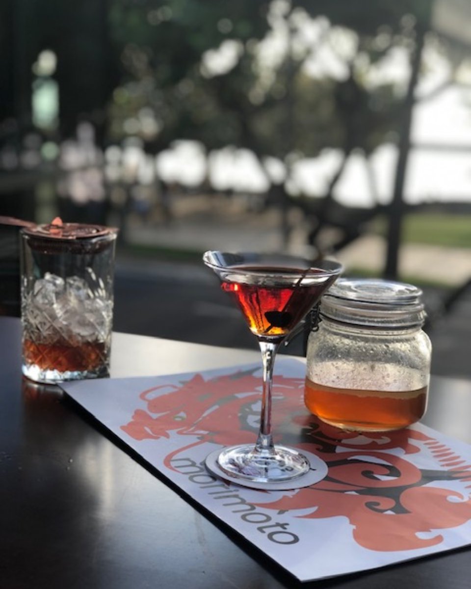 MorimotoAsiaWKK's tweet photo. Cheers to a new year!
.
.
#morimotoasiawaikiki #chefmorimoto #waikikidining #oahudining #waikikieats #waikikibeach #alohilaniresort #oahuvacation #waikikivacation #alohilanivacation #ishiyaki #oahuramen #sushiwaikiki #sakesangria #ironchefmorimoto https://t.co/BgRW4NFX43